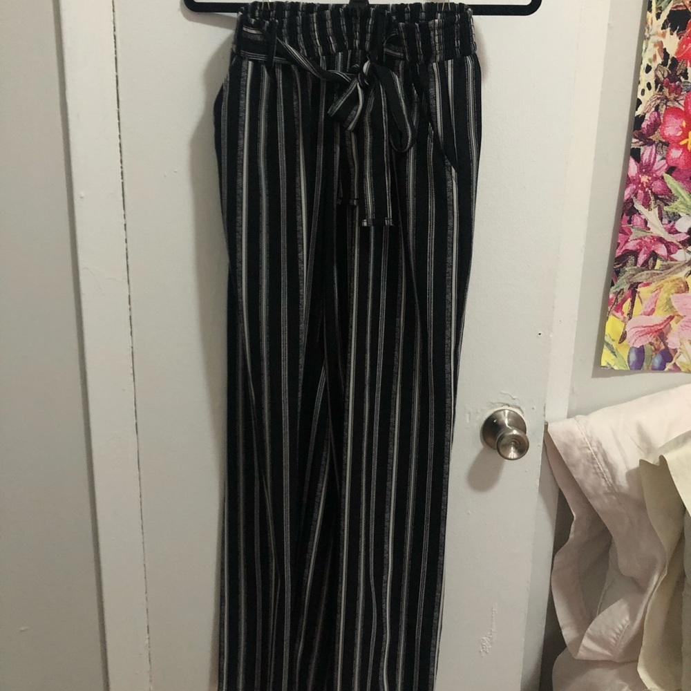 Paper bag waist pants